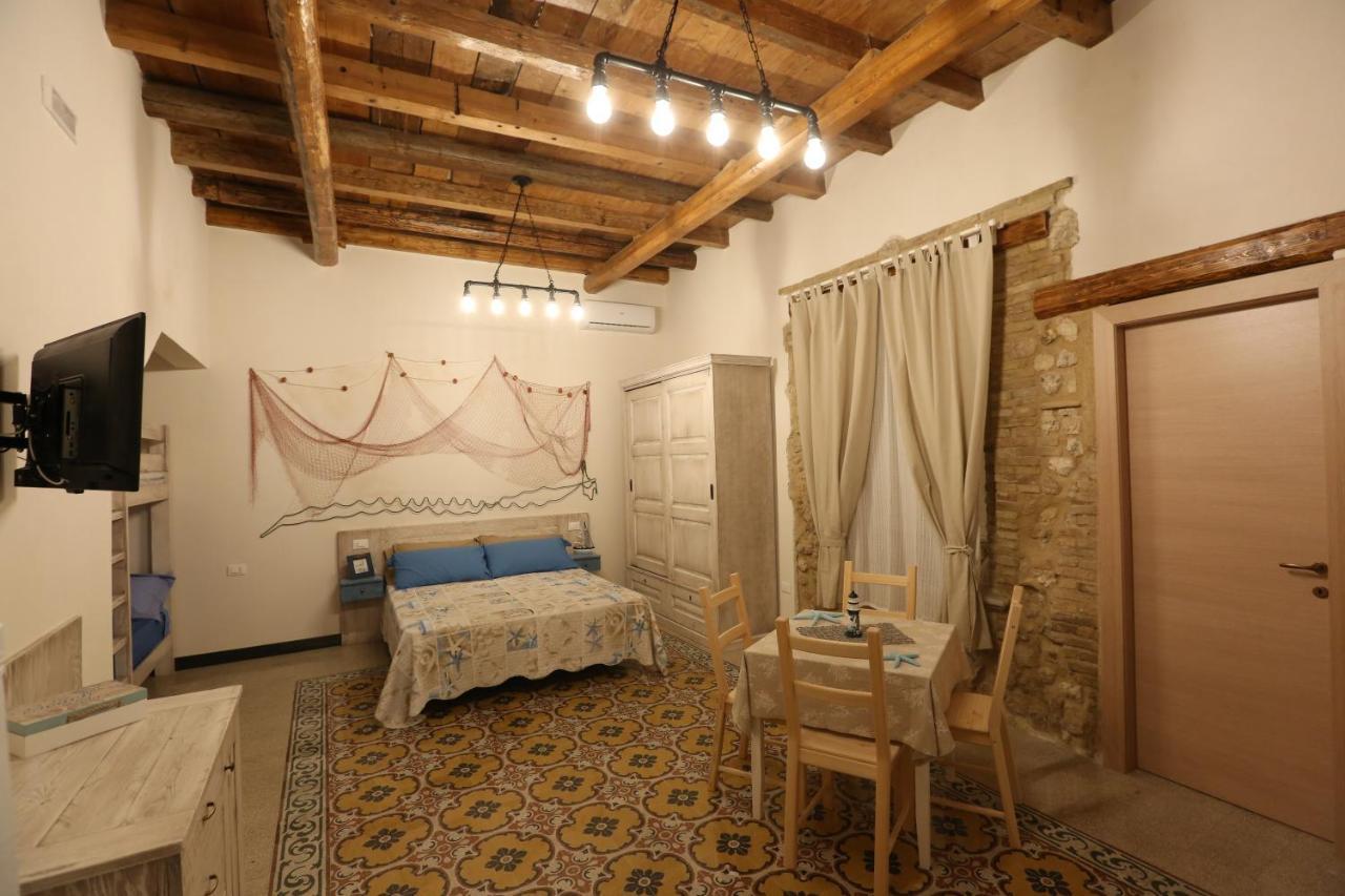 Aparthotel Antica Dimora Dell'Ammiraglio Licata Exterior foto